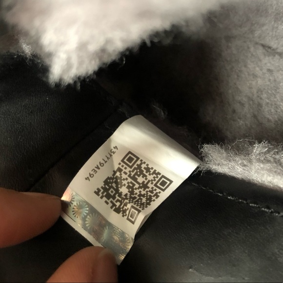 ::SOLD:: UGG Mixon Patchwork Snow Boots - Picture 8 of 8